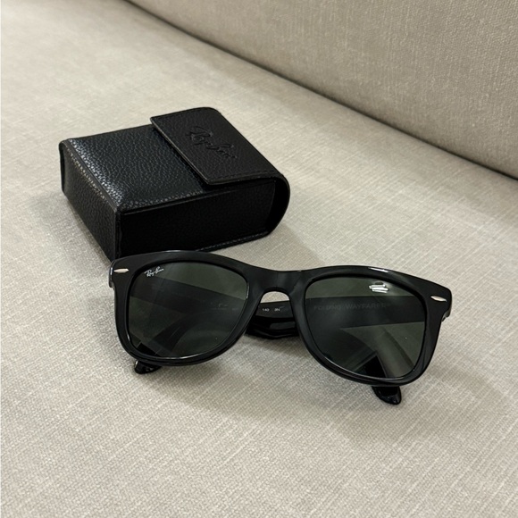 Ray-Ban folding Wayfarer with Case - excellent condition - Picture 1 of 11